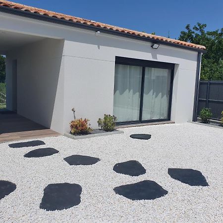 La Suite De La Route Des Chateaux Arsac Kültér fotó